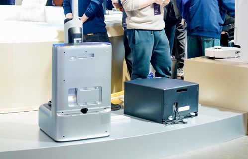 2024清潔電器行業(yè)產品趨勢 釋放雙手與融合迭代，照明電器配套賦能